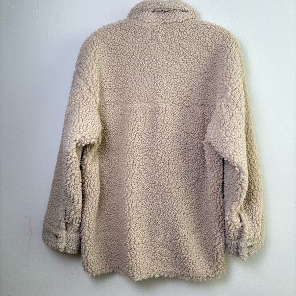 H&M Oversized Teddy Shacket Faux Sherpa Double Pocket Button Down Neutral XS NEW - Picture 7 of 17